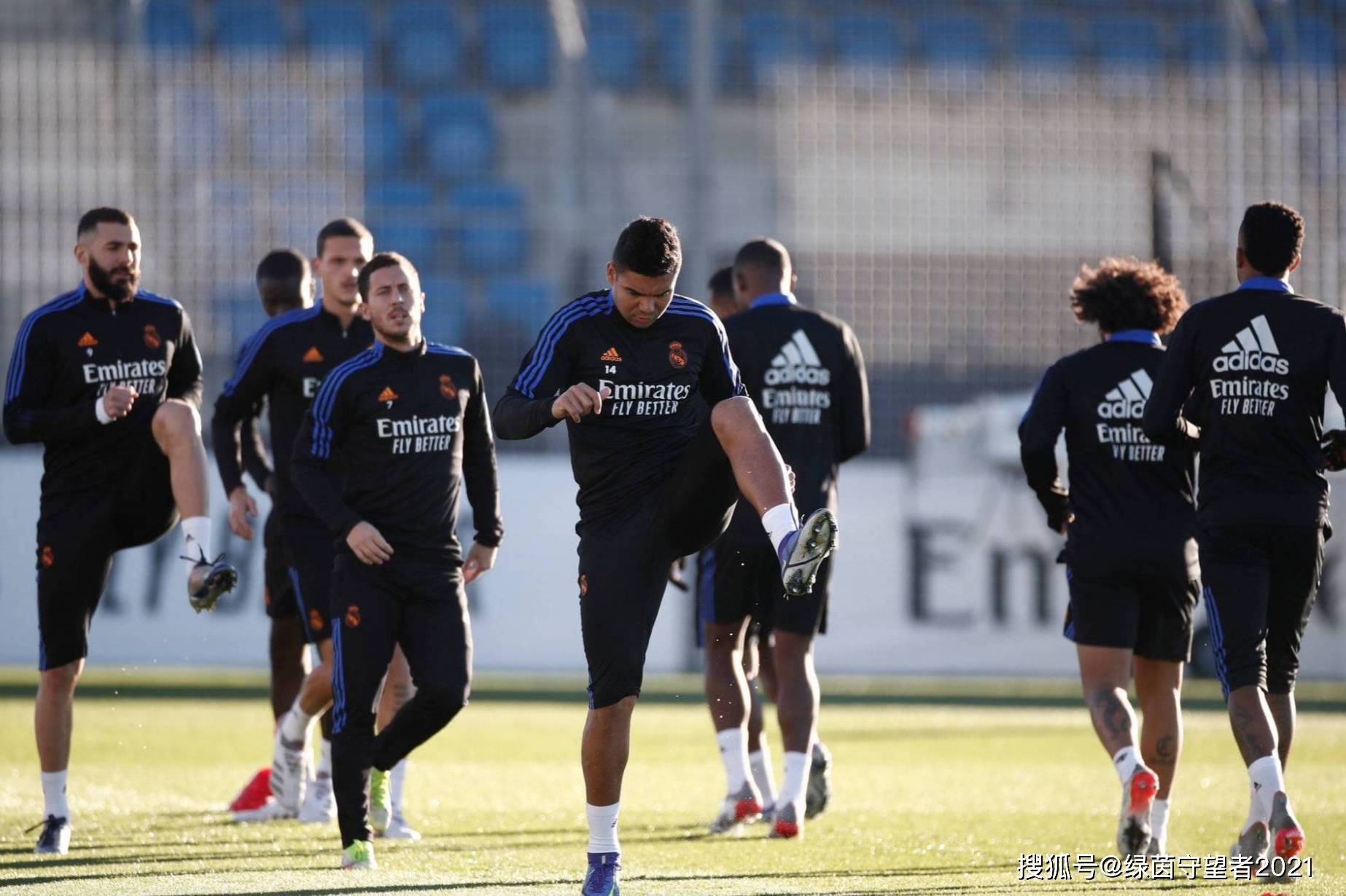 pgsoft包含关键时刻门兴格拉德巴赫调整名单以备欧超杯赛后上海海港调整名单以备西甲之后，里昂扳平良机备战欧超杯的词条